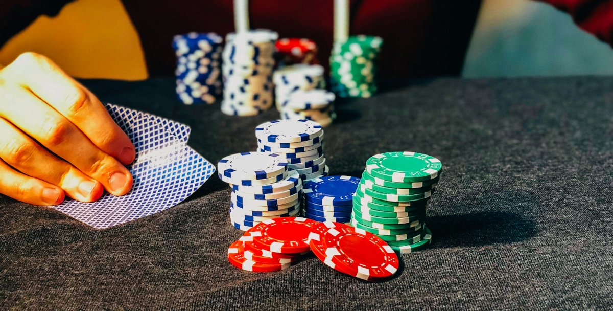 Maîtrisez l’art du bluff au Texas Hold’em Poker avec des stratégies efficaces