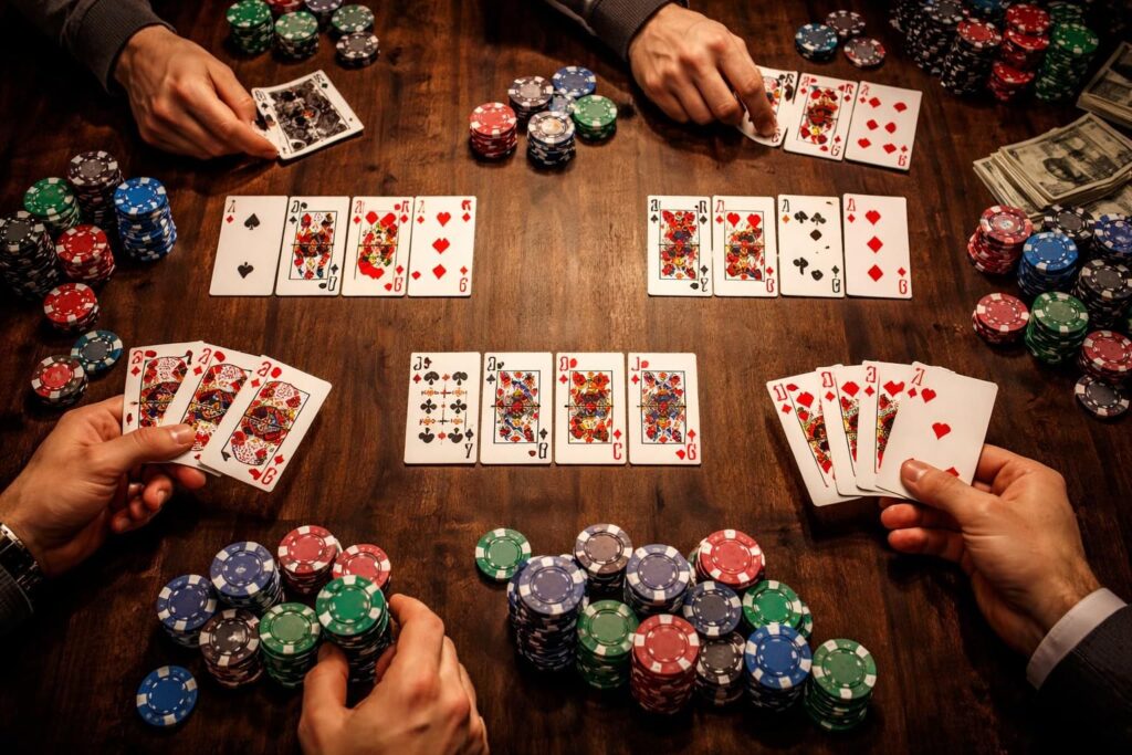 découvrez l'ordre des mains au poker et maîtrisez les combinaisons de la plus forte pour améliorer votre stratégie et gagner plus souvent.